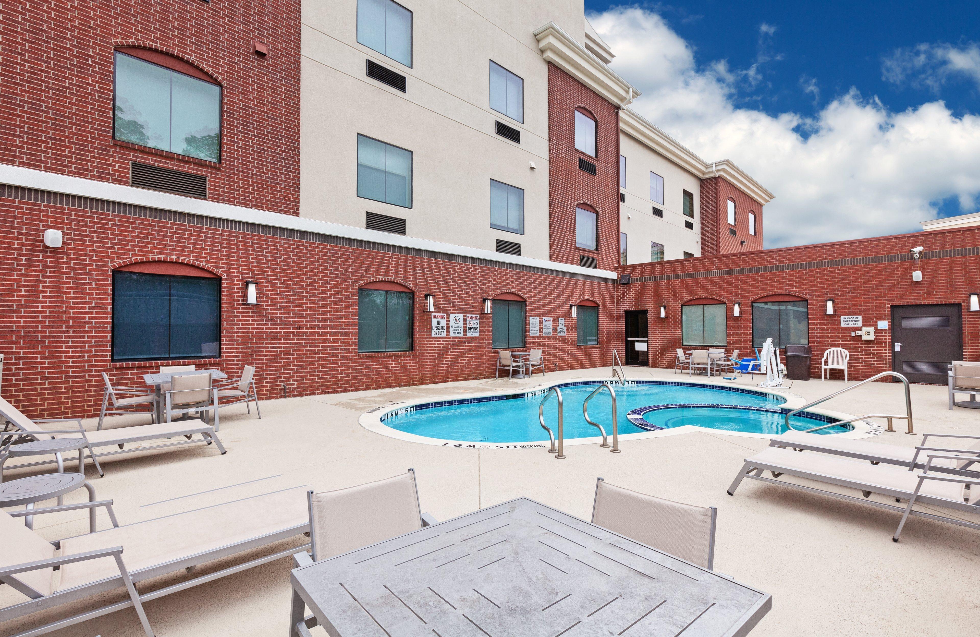 Holiday Inn Express & Suites Longview South I-20 By Ihg Exterior foto